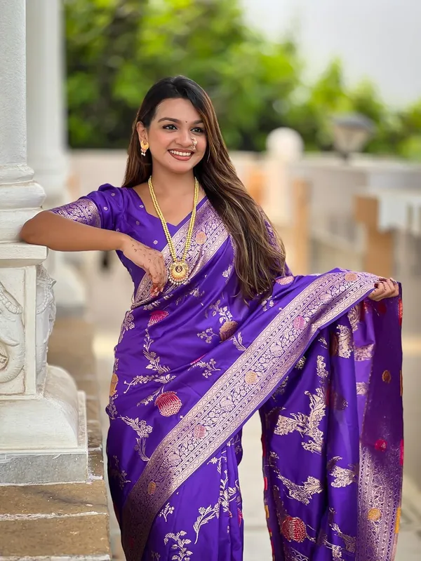 Banarasi_Silk_Blend_Saree_With_Blouse_Piece