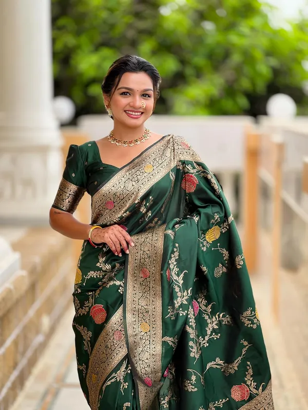 Banarasi_Silk_Blend_Saree_With_Blouse_Piece