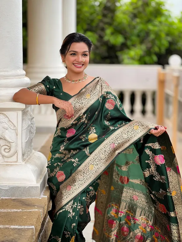 Banarasi_Silk_Blend_Saree_With_Blouse_Piece