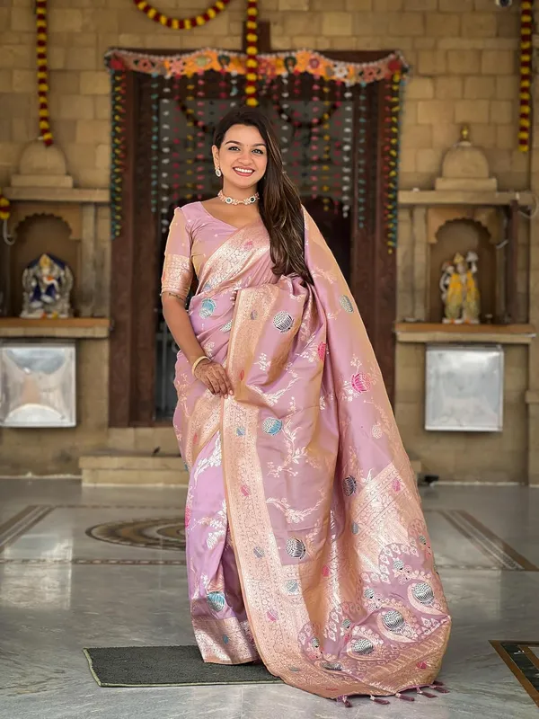 Banarasi_Silk_Blend_Saree_With_Blouse_Piece