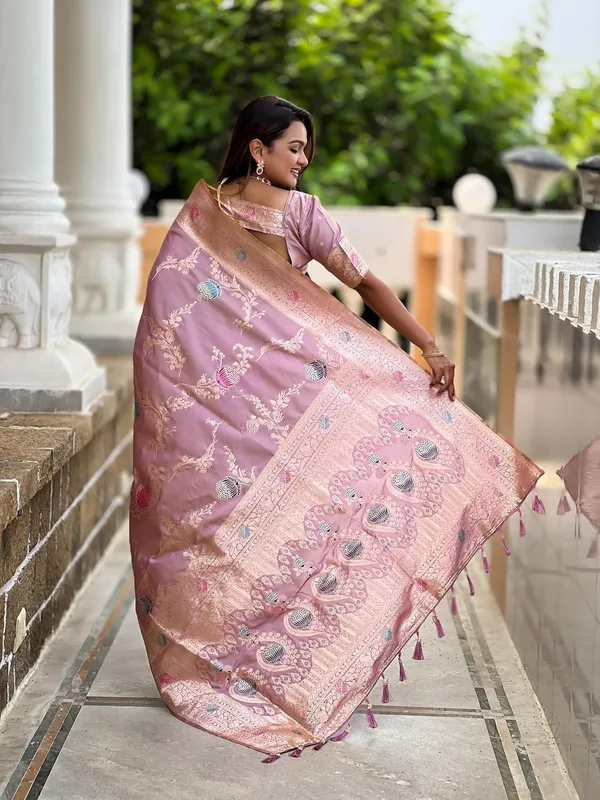 Banarasi_Silk_Blend_Saree_With_Blouse_Piece