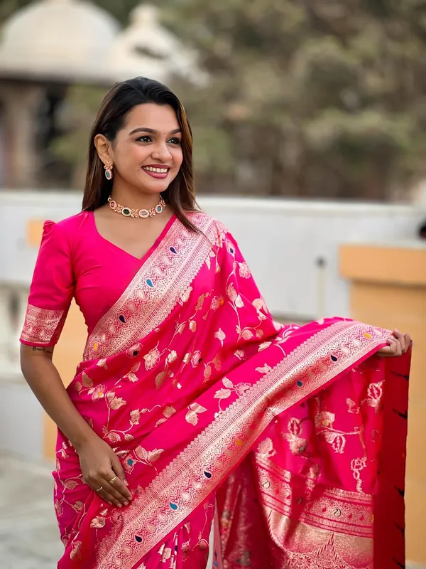 Banarasi_Silk_Jacquard_Saree_With_Blouse_Piece