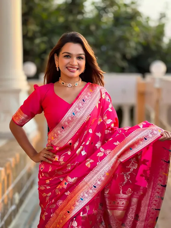 Banarasi_Silk_Jacquard_Saree_With_Blouse_Piece