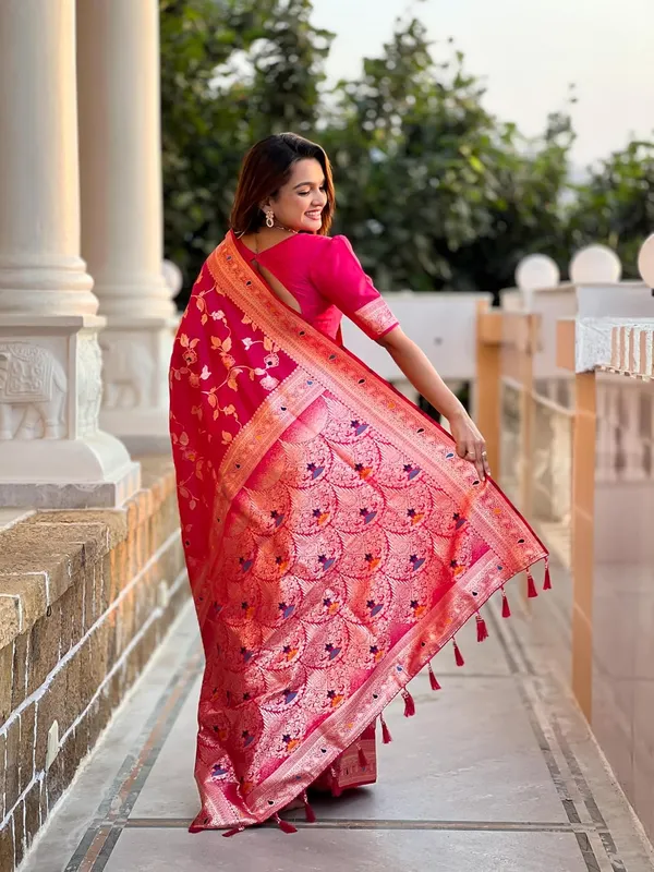 Banarasi_Silk_Jacquard_Saree_With_Blouse_Piece