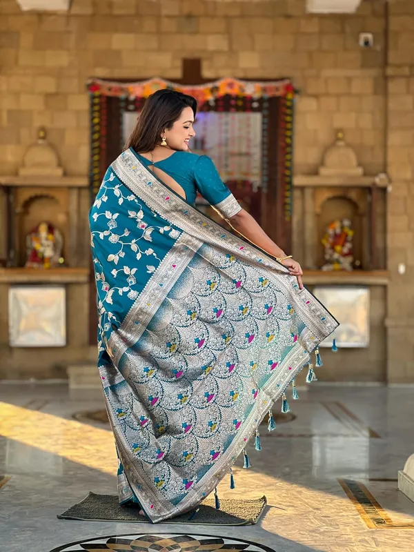 Banarasi_Silk_Jacquard_Saree_With_Blouse_Piece