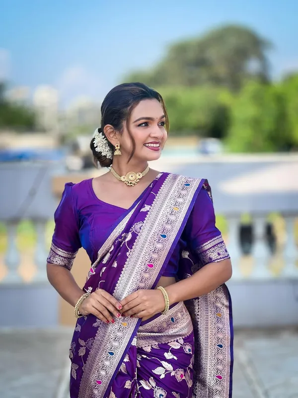 Banarasi_Silk_Jacquard_Saree_With_Blouse_Piece