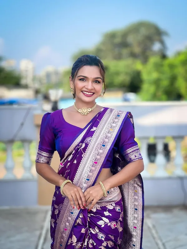 Banarasi_Silk_Jacquard_Saree_With_Blouse_Piece