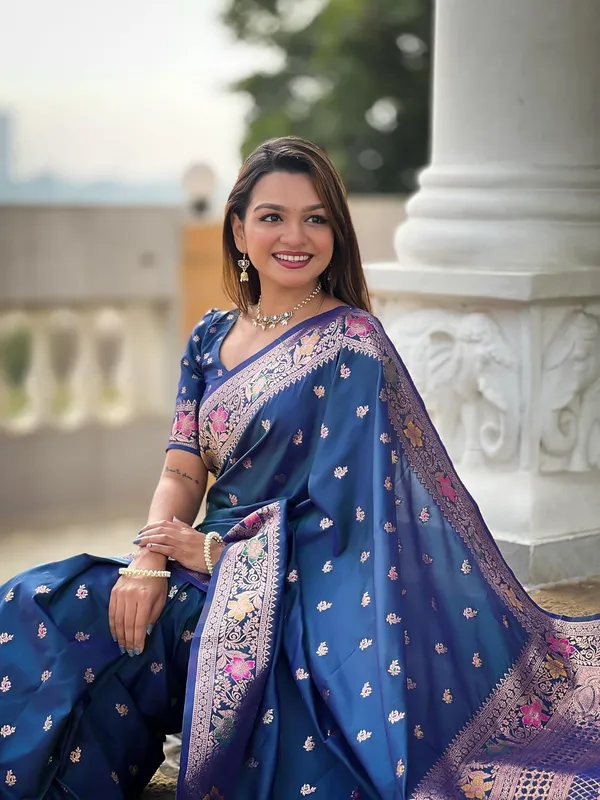 Kanjivaram_Silk_Saree_With_Blouse_Piece