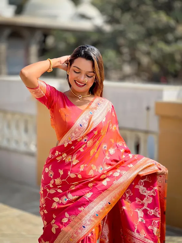 Banarasi_Silk_Jacquard_Saree_With_Blouse_Piece