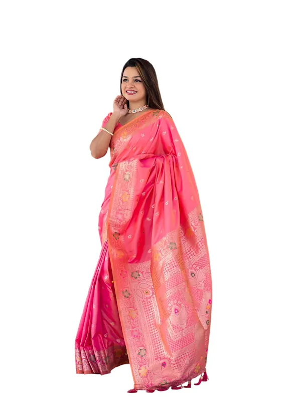 Women_Kanjivaram_Silk_Saree_With_Unstitched_Blouse_Piece