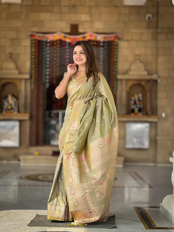 Kanjivaram_Silk_Saree_With_Blouse_Piece