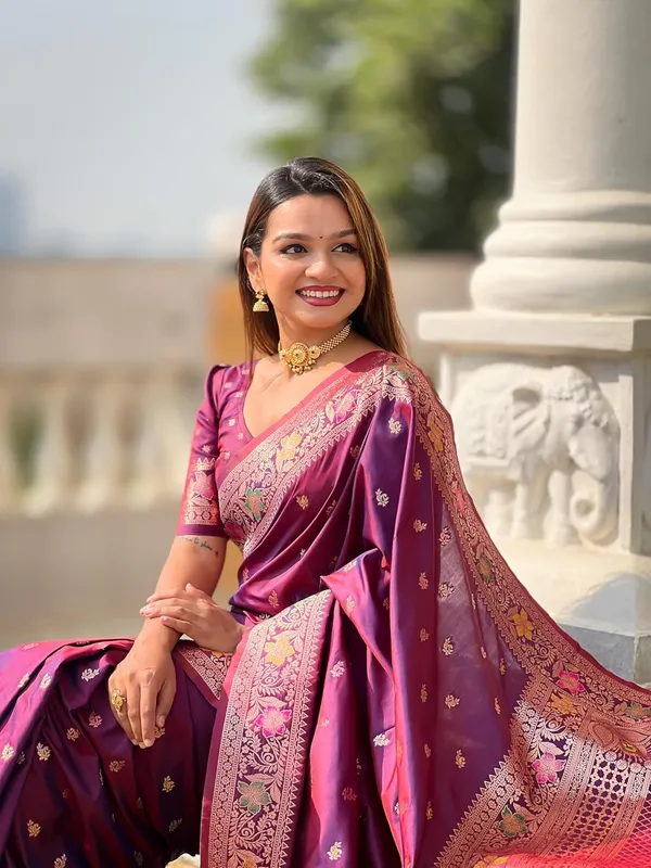 Women_Kanjivaram_Silk_Saree_With_Unstitched_Blouse_Piece