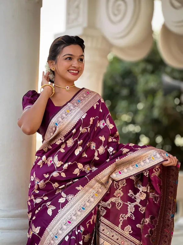 Women_Banarasi_Silk_Jacquard_Saree_With_Blouse_Piece