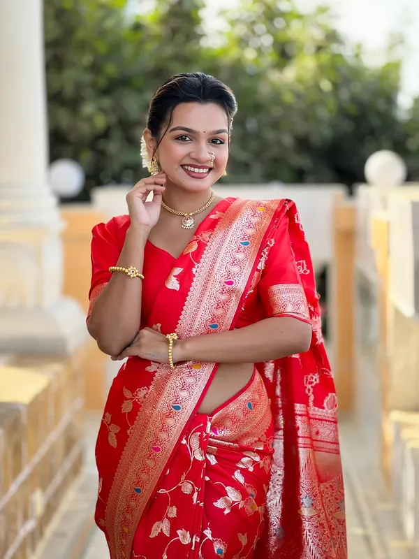 Banarasi_Silk_Jacquard_Saree_With_Blouse_Piece
