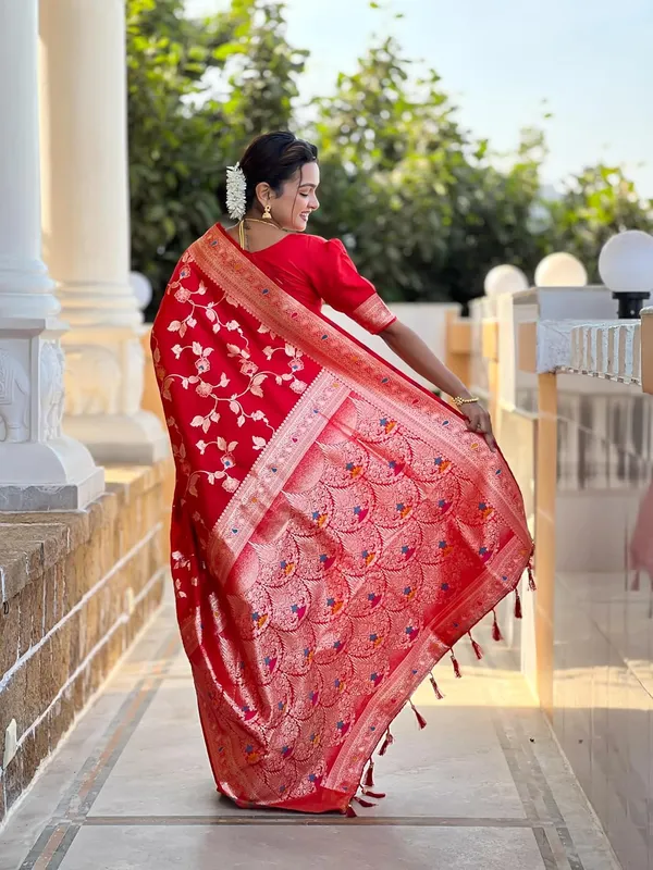 Banarasi_Silk_Jacquard_Saree_With_Blouse_Piece