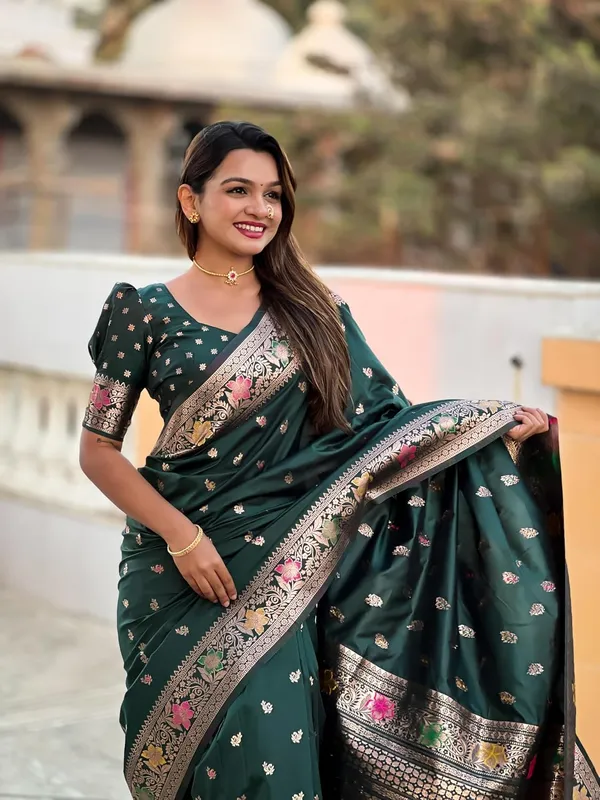Kanjivaram_Silk_Saree_With_Blouse_Piece