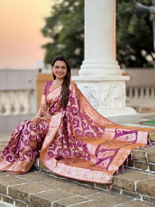 Banarasi_Silk_Blend_Saree_With_Blouse_Piece