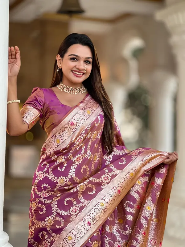 Banarasi_Silk_Blend_Saree_With_Blouse_Piece