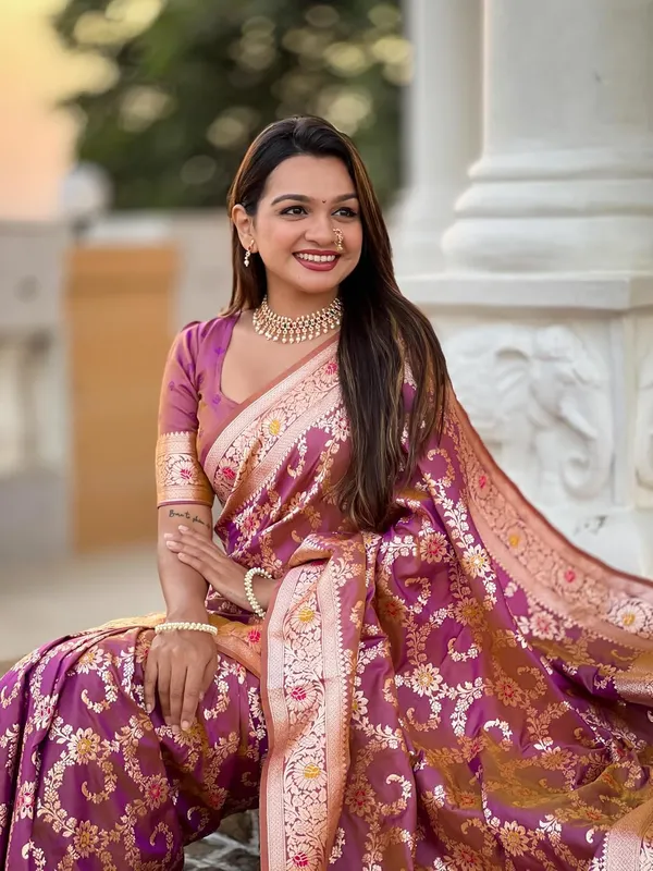 Banarasi_Silk_Blend_Saree_With_Blouse_Piece