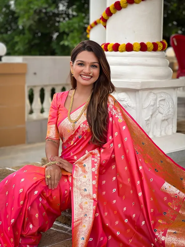 Banarasi_Silk_Kanjivaram_Saree_With_Blouse_Piece