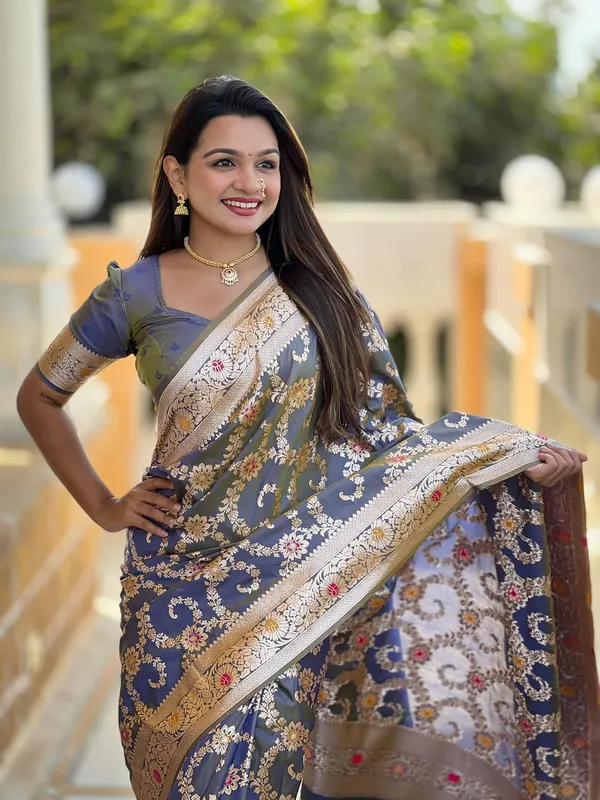 Banarasi_Silk_Blend_Saree_With_Blouse_Piece