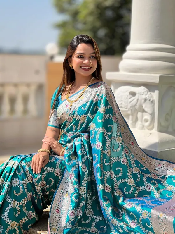 Banarasi_Silk_Blend_Saree_With_Blouse_Piece