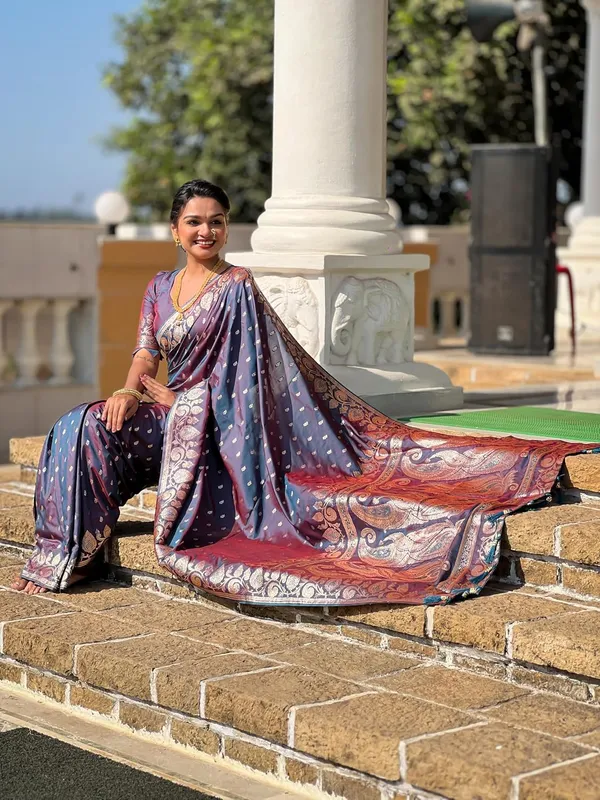 Banarasi_Silk_Jacquard_Saree_With_Blouse_Piece