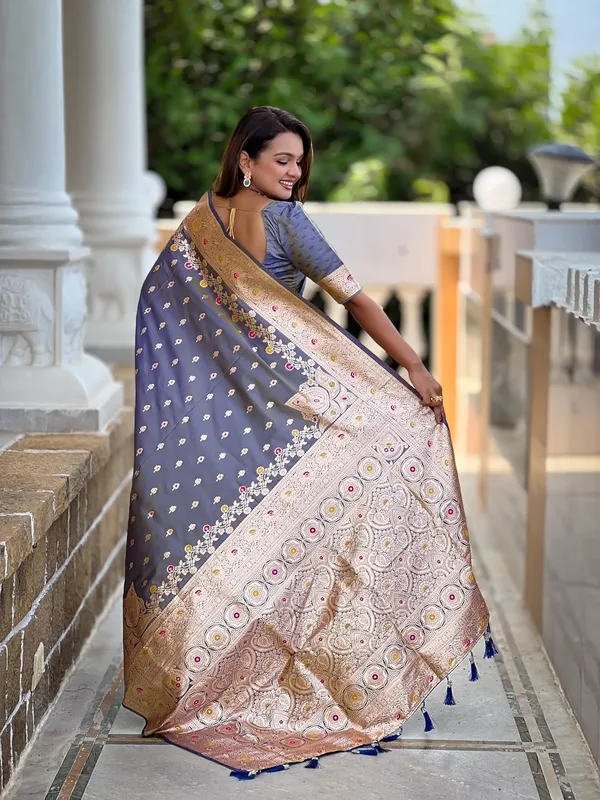 Banarasi_Silk_Kanjivaram_Saree_With_Blouse_Piece
