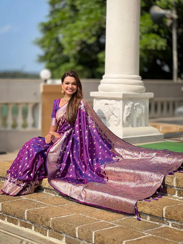 Banarasi_Silk_Kanjivaram_Saree_With_Blouse_Piece