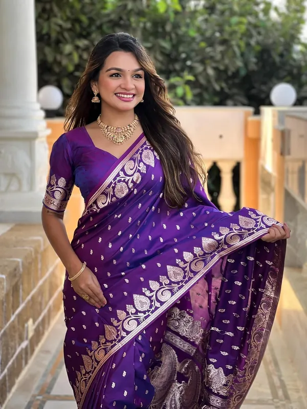 Banarasi_Silk_Jacquard_Saree_With_Blouse_Piece