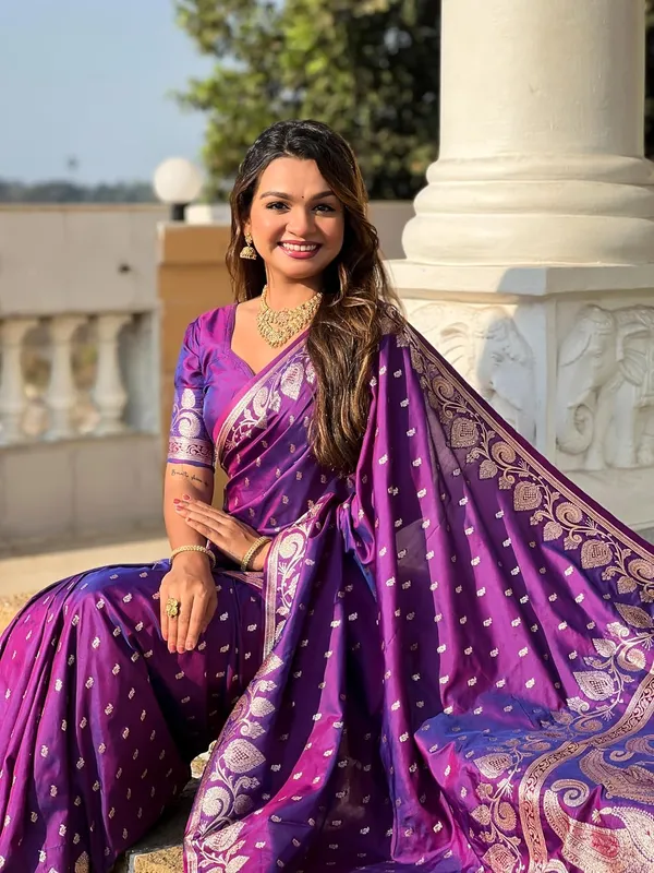 Banarasi_Silk_Jacquard_Saree_With_Blouse_Piece