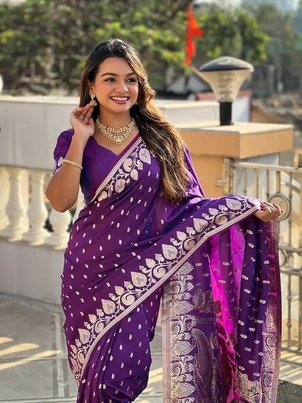 Banarasi_Silk_Jacquard_Saree_With_Blouse_Piece