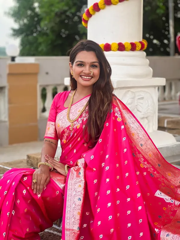 Banarasi_Silk_Kanjivaram_Saree_With_Blouse_Piece