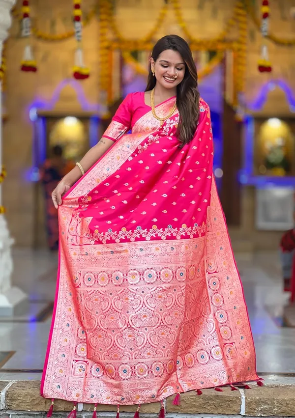 Banarasi_Silk_Kanjivaram_Saree_With_Blouse_Piece