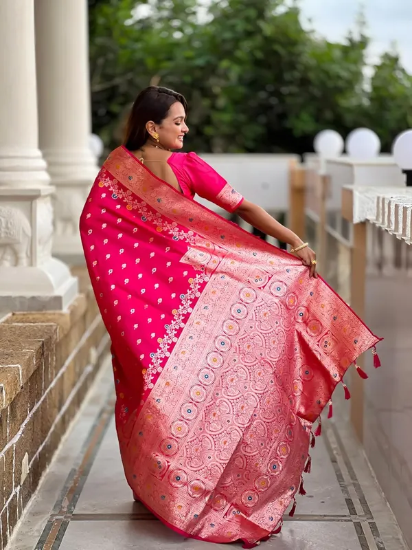 Banarasi_Silk_Kanjivaram_Saree_With_Blouse_Piece