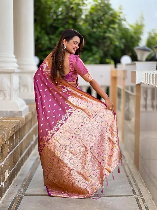 Banarasi_Silk_Kanjivaram_Saree_With_Blouse_Piece