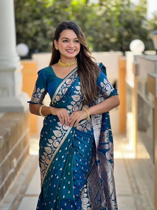 Banarasi_Silk_Jacquard_Saree_With_Blouse_Piece
