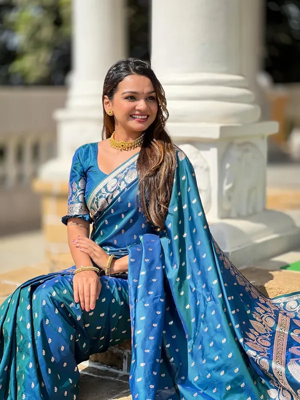 Banarasi_Silk_Jacquard_Saree_With_Blouse_Piece