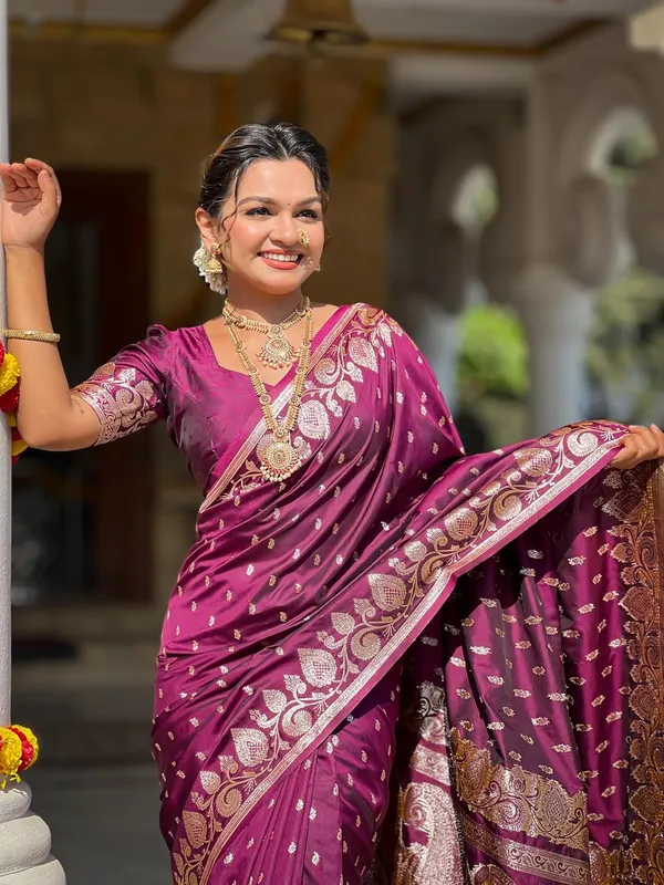 Banarasi_Silk_Jacquard_Saree_With_Blouse_Piece