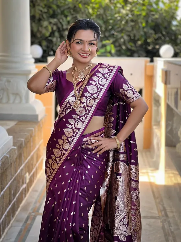Banarasi_Silk_Jacquard_Saree_With_Blouse_Piece