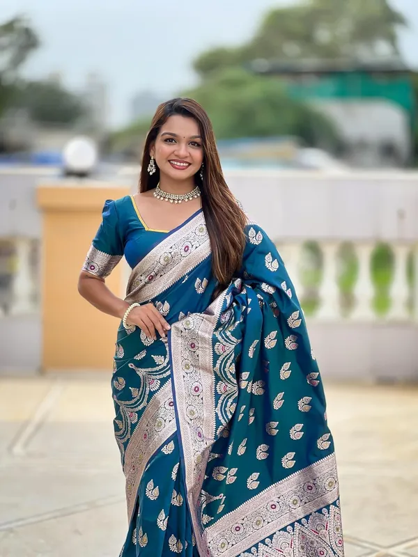 Banarasi_Silk_Jacquard_Saree_With_Blouse_Piece