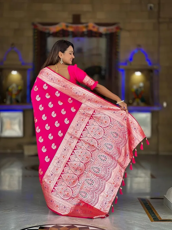 Banarasi_Silk_Jacquard_Saree_With_Blouse_Piece