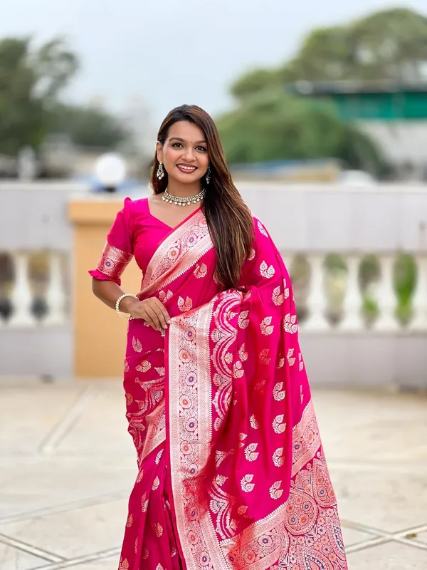 Banarasi_Silk_Jacquard_Saree_With_Blouse_Piece