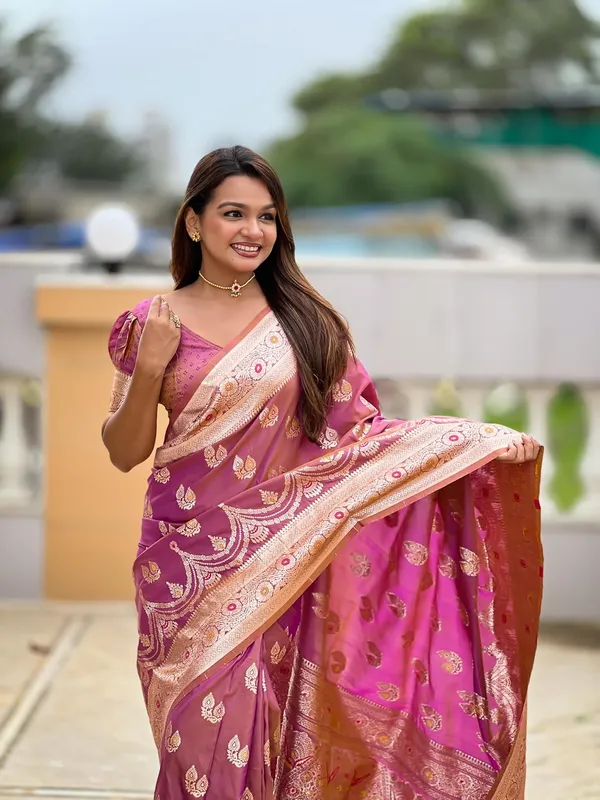 Banarasi_Silk_Jacquard_Saree_With_Blouse_Piece