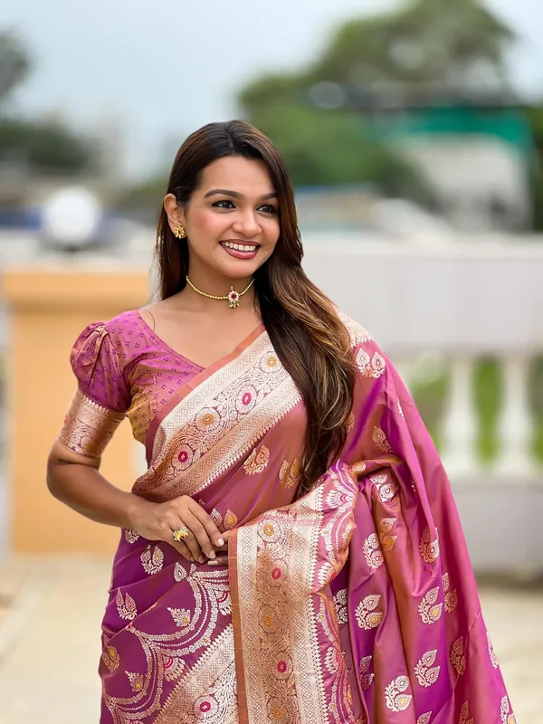 Banarasi_Silk_Jacquard_Saree_With_Blouse_Piece