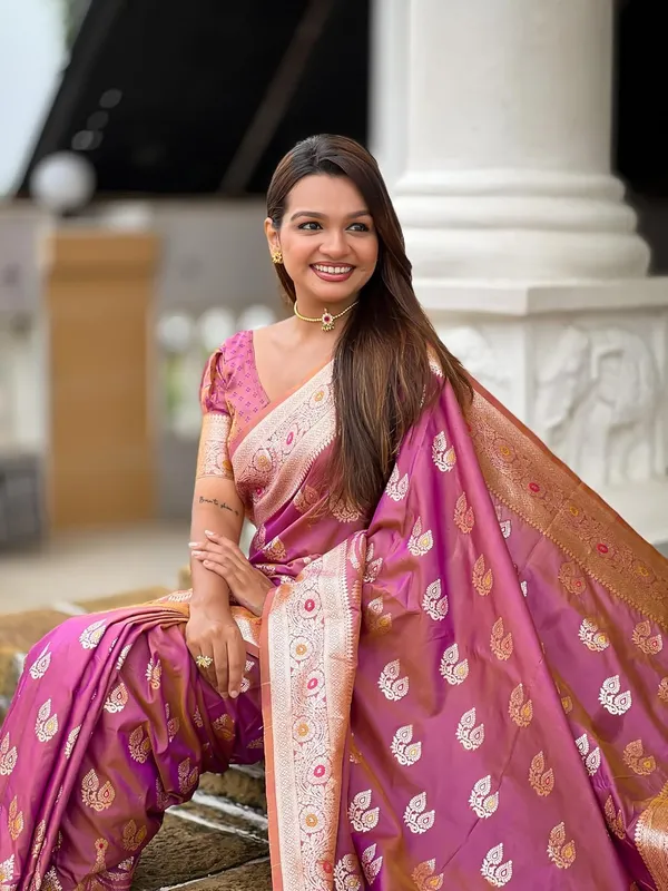 Banarasi_Silk_Jacquard_Saree_With_Blouse_Piece