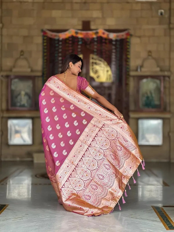 Banarasi_Silk_Jacquard_Saree_With_Blouse_Piece
