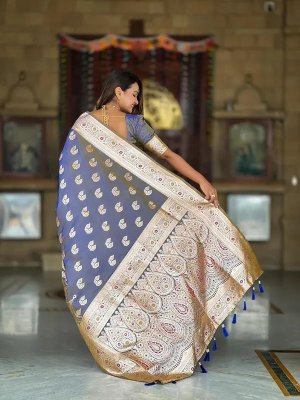 Banarasi_Silk_Jacquard_Saree_With_Blouse_Piece