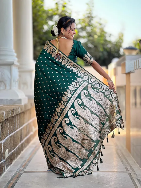 Banarasi_Silk_Jacquard_Saree_With_Blouse_Piece
