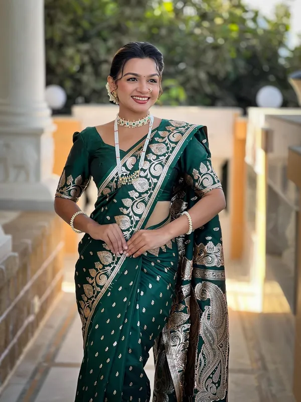 Banarasi_Silk_Jacquard_Saree_With_Blouse_Piece